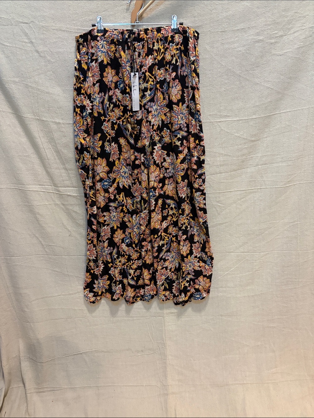 Nicole Miller Black Floral wide leg pants with Elastic Waist